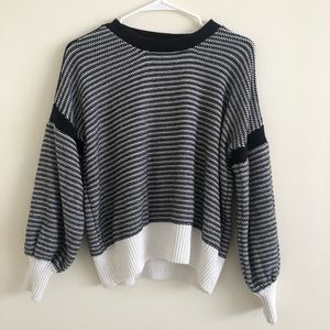 Urban Outfitters Balloon Sleeve Sweater - S